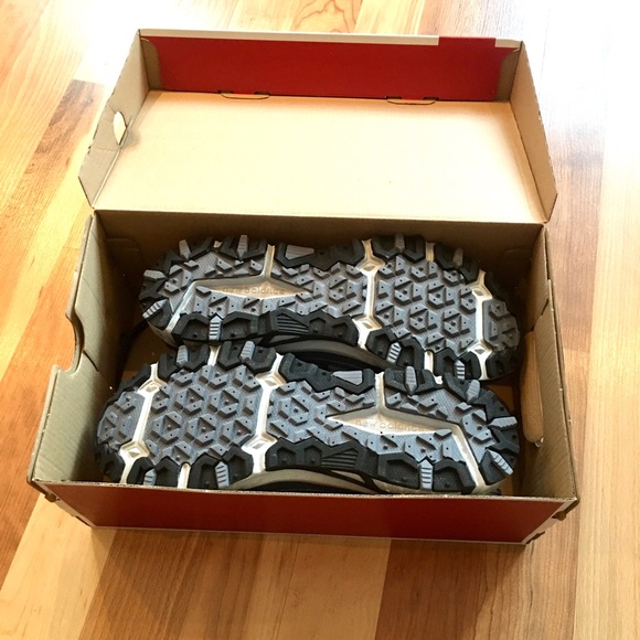 NIB New Balance shoes - Picture 3 of 6